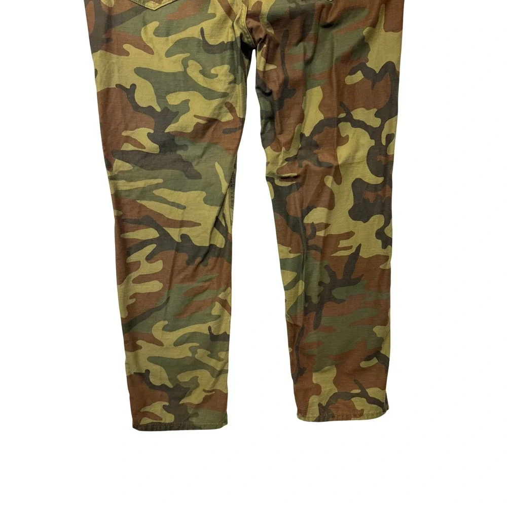 Levis 541 Athletic Taper Camo Pants Mens 42x34 (actual 43x33)Woodland Camouflage